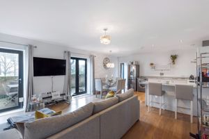 Photo 19- click for photo gallery